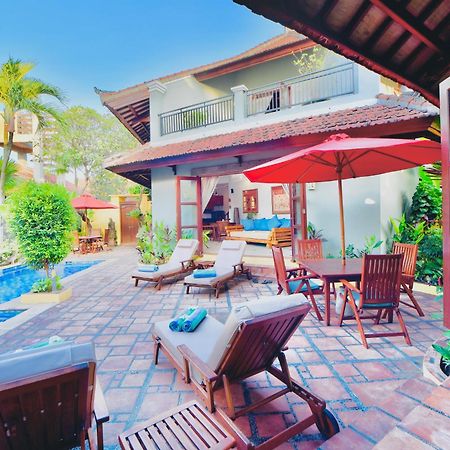Villa Naga Maya Легиан Экстерьер фото