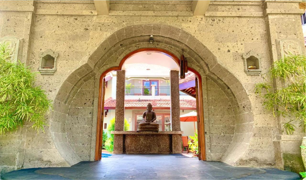 Villa Naga Maya Легиан Экстерьер фото