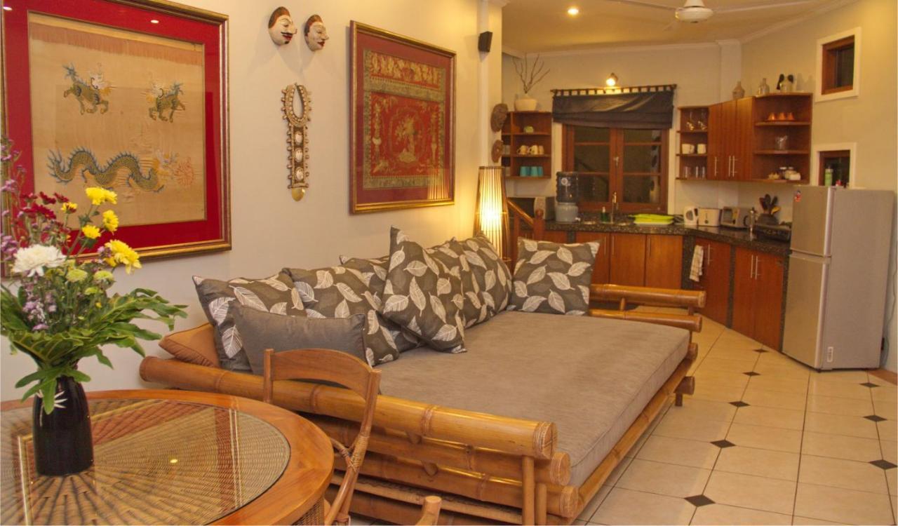 Villa Naga Maya Легиан Экстерьер фото
